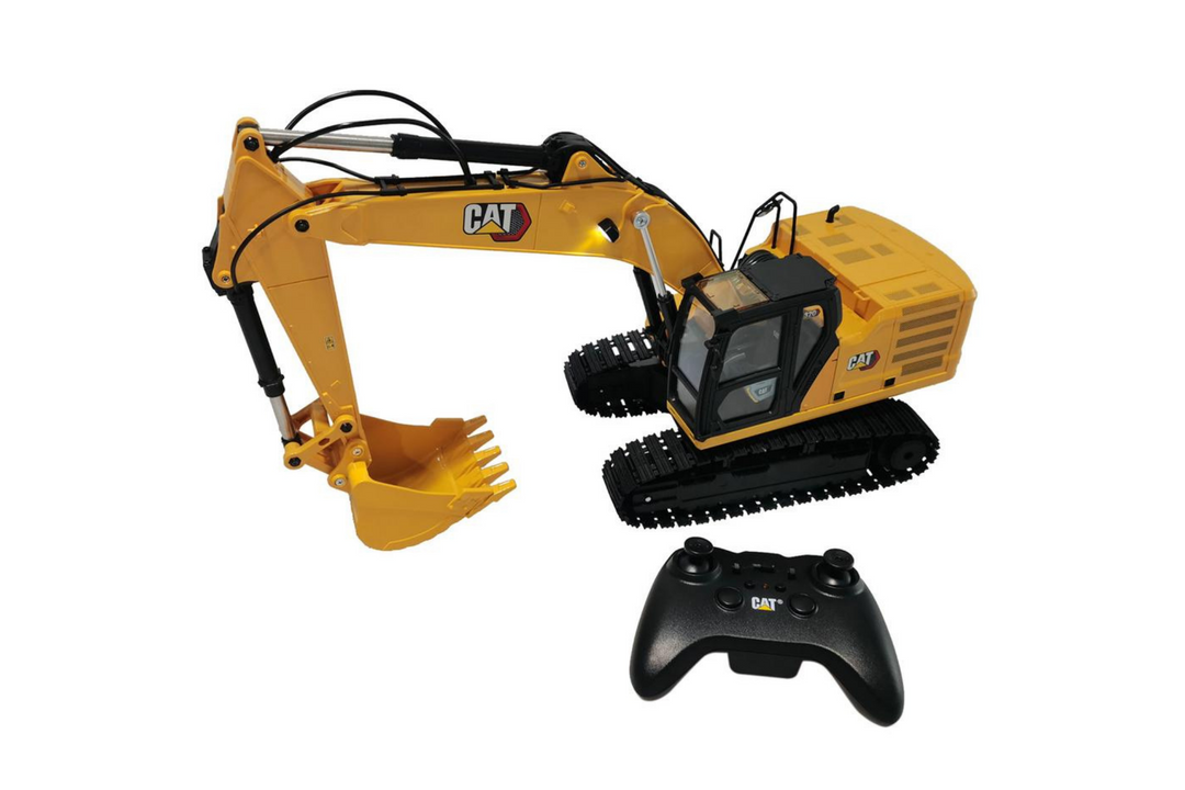 DieCast Masters 1:16 Cat® 320 Radio Control Excavator with Bucket, Grapple and Hammer Attachments