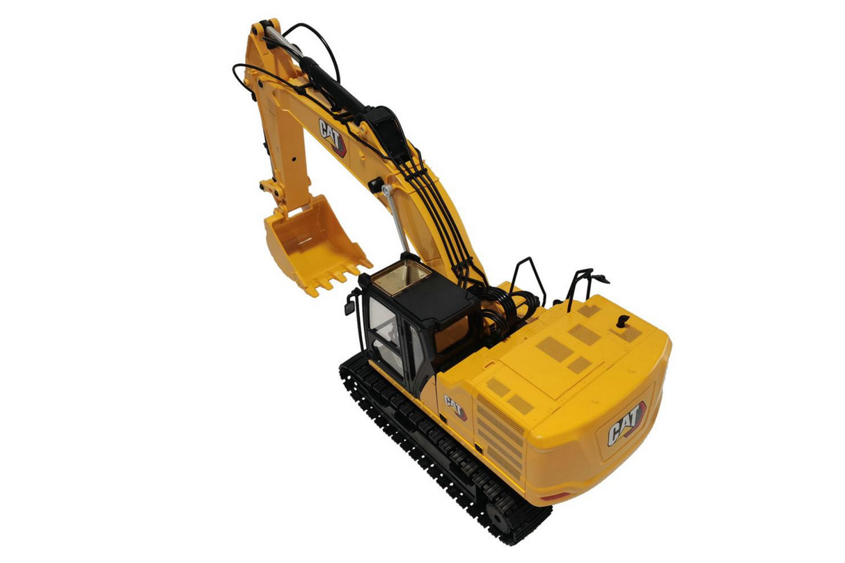 DieCast Masters 1:16 Cat® 320 Radio Control Excavator with Bucket, Grapple and Hammer Attachments