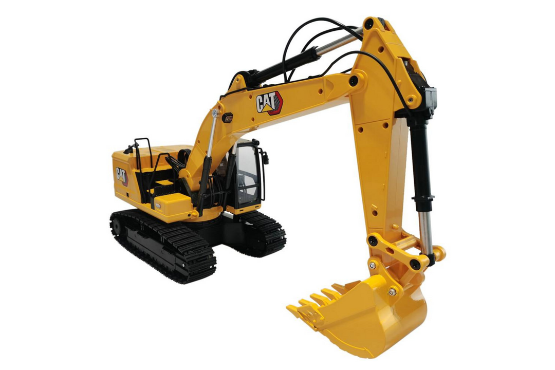 DieCast Masters 1:16 Cat® 320 Radio Control Excavator with Bucket, Grapple and Hammer Attachments