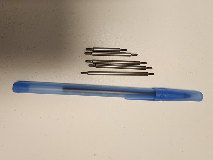 Dlux 1/8" M2 Threaded Titanium links