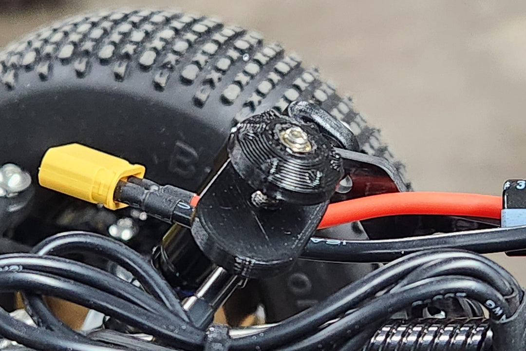 Dlux Thumb Nut Screws (2pcs)