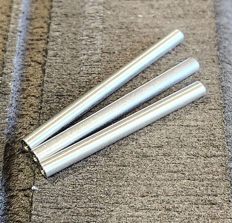 Dlux Lightweight aluminum CHASSIS BRACES for SCX24 (1pcs)