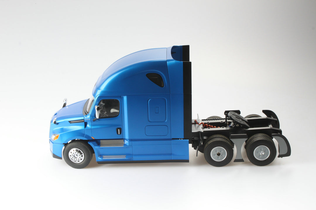 Diecast Masters 1/16th Scale Freightliner Cascadia Raised Roof Sleeper Cab